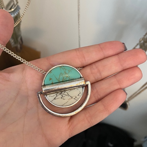 Statement necklace long - Picture 3 of 3